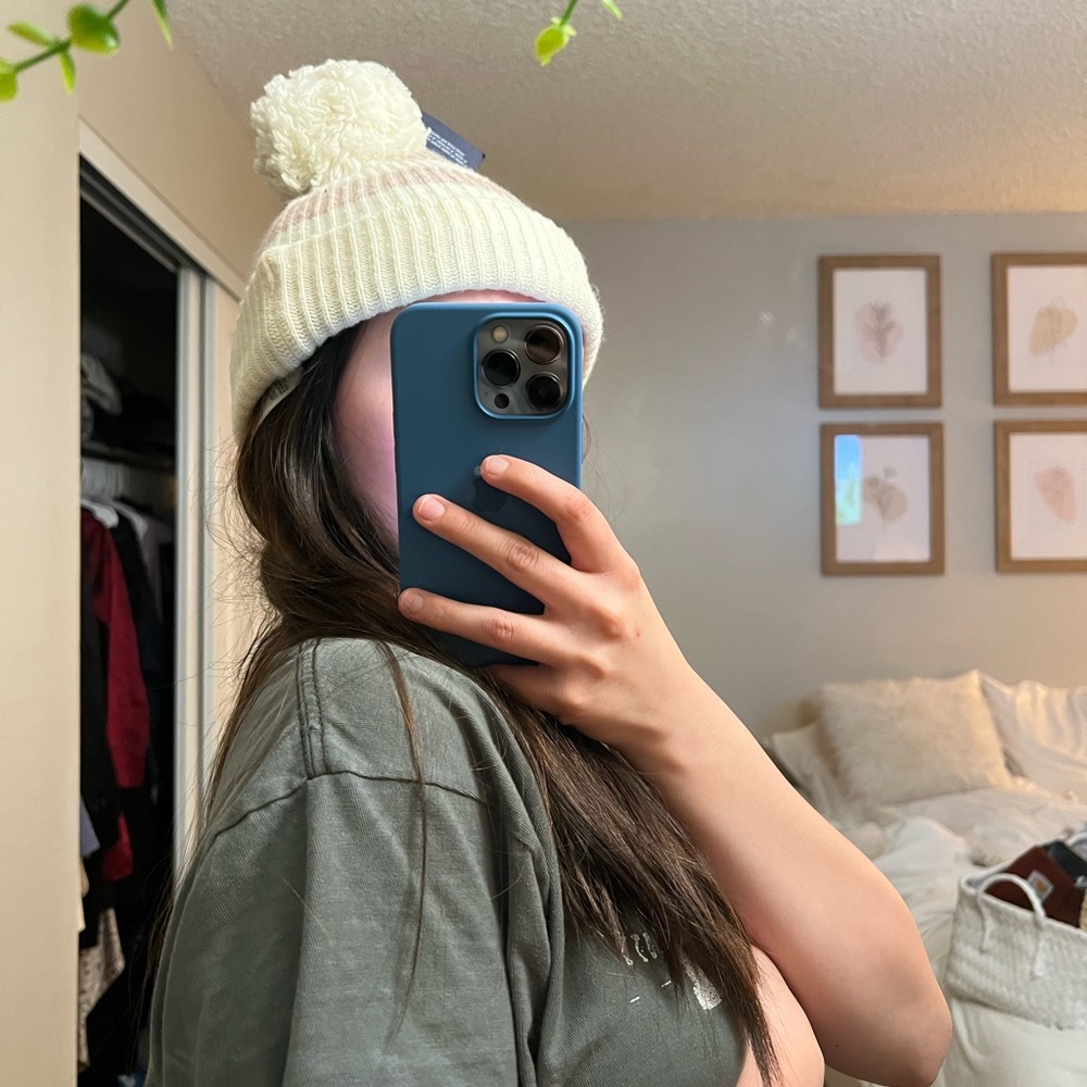 GAP POM BEANIE